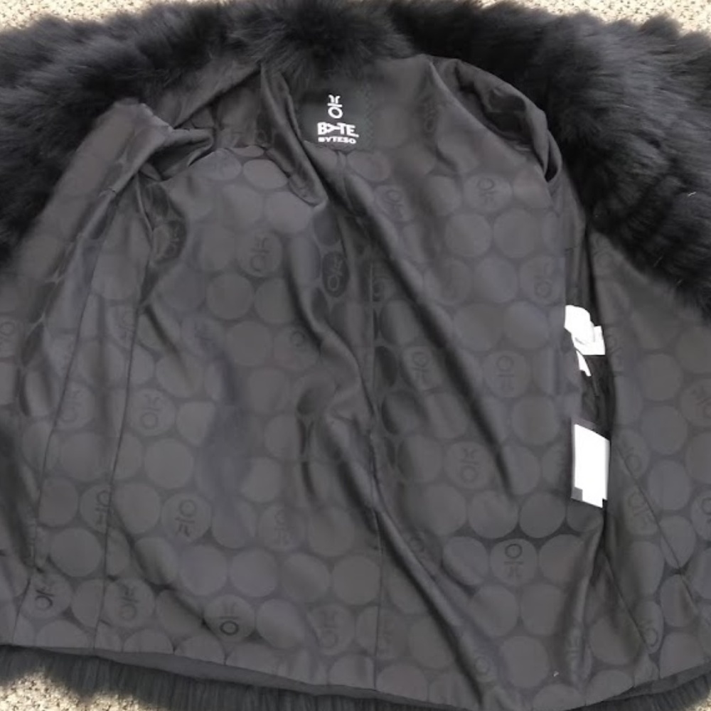 CLEARANCE! BYTE by TESO Black Fox Fur Jacket - Picture 5 of 5